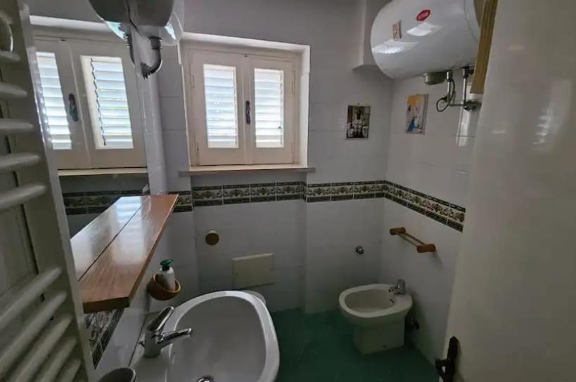 Villa Lia - Ischia Porto ภายนอก รูปภาพ